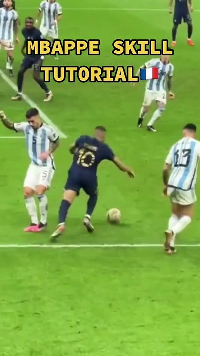mbappe dribbling technique #footballskills #soccerskills #footballshorts