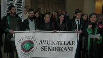 Avukatlar Sendikası'ndan İstanbul Barosu Önünde Açıklama: 