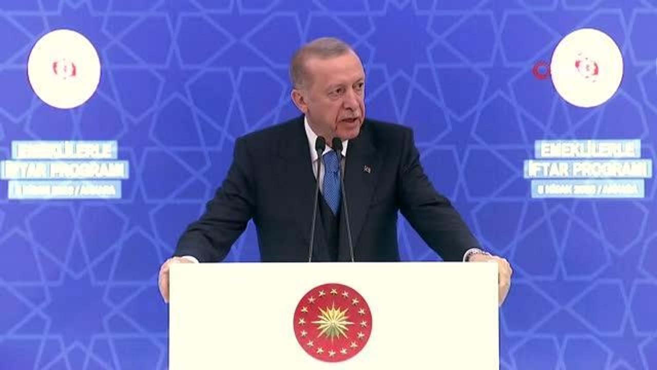 Cumhurbaşkanı Erdoğan: "Türkiye bu saldırılar karşısında asla sessiz ve hareketsiz kalamaz. Mescid-i Aksa'ya el uzatılması, Haremi Şerifin...