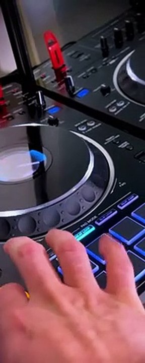 @Djnpjohnpoul.   @Electronica