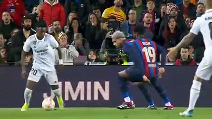 Karim Benzema Penalty Goal - Barcelona vs Real Madrid 0-3  05/04/2023