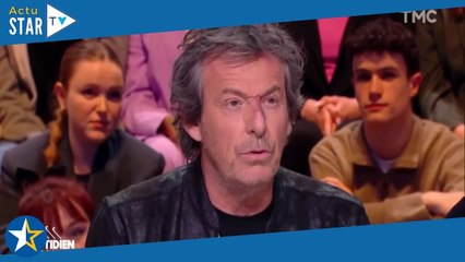 "On le prend dans le bide" : Jean-Luc Reichmann raconte la fois où il a été critiqué à l'école par u