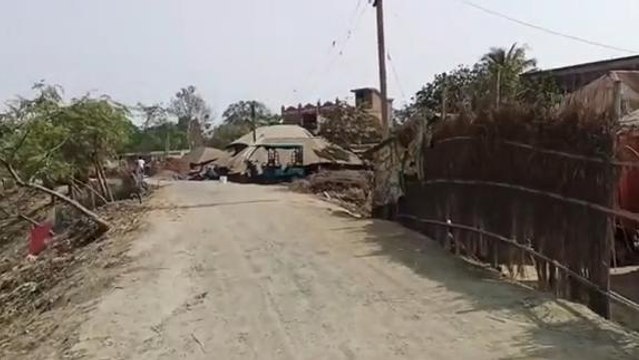 বীরভূমঃ অদ্ভূত এক গ্রাম! যা শুনলে অবাক হয়ে যাবেন