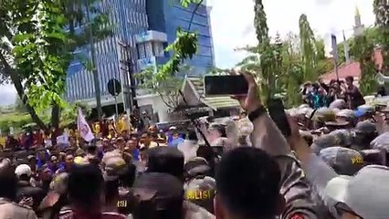 Unjuk Rasa Mahasiswa Tak Ditemui Wakil Rakyat, Sekwan: Anggota DPRD Kalsel Ada Agenda di Luar Daerah