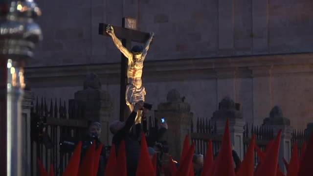 El Silencio tomó anoche las calles de Zamora