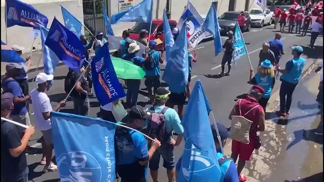 Acte XI : Les manifestants dans la rue