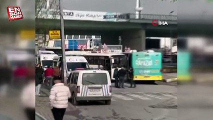 Esenyurt'ta minibüs İETT otobüsüne çarptı