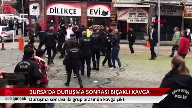 Duruşma sonrası adliye önünde bıçaklı kavga