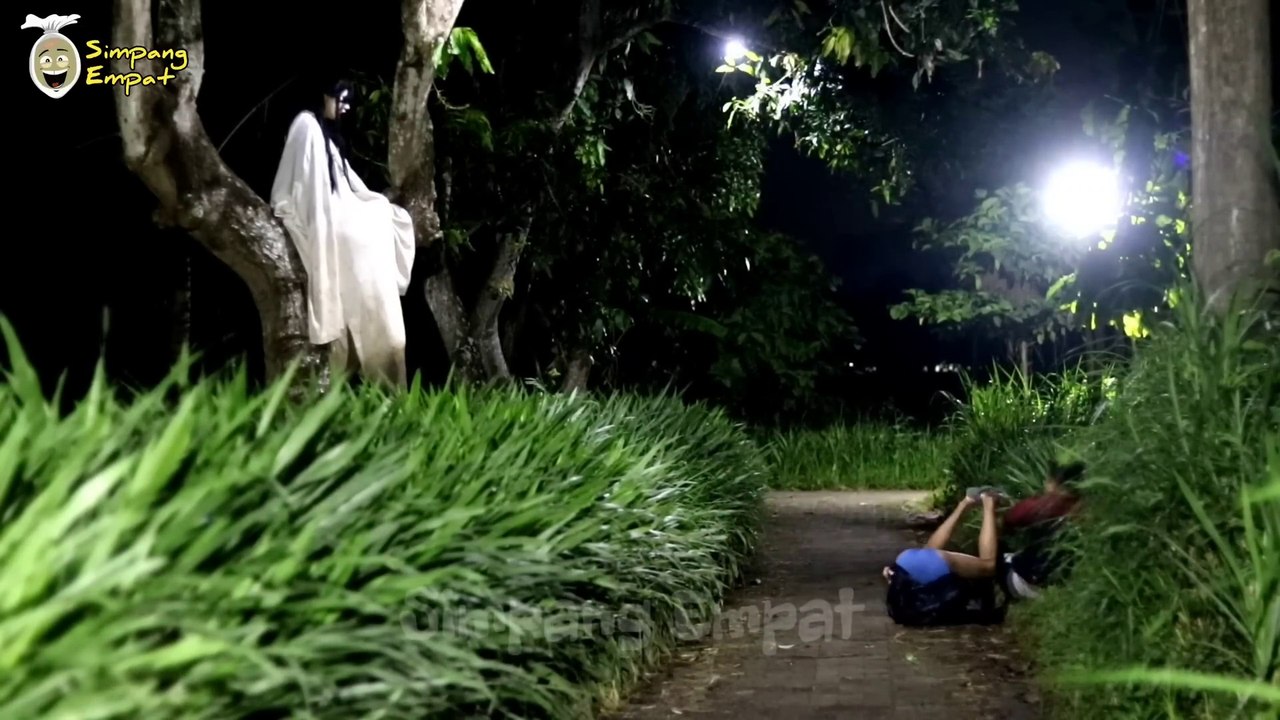 Kuntilanak Bikin Emosi __ Prank Paling Berdosa __ Paling Lucu Asli Bikin Ngakak dan lucu