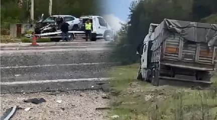 Antalya'da otomobil ile TIR çarpıştı: 2 ölü, 2 yaralı