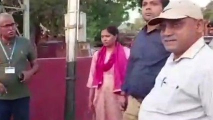 गाजीपुर: स्टेशन पर गंदगी देख डीआरएम ने जताई कड़ी नाराजगी