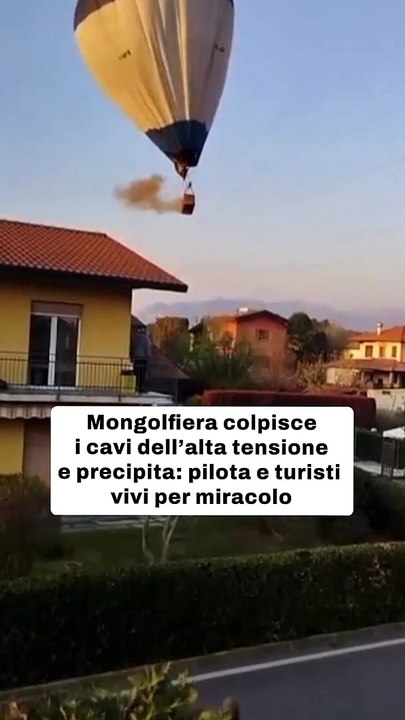 Mongolfiera colpisce i cavi dell'alta tensione: pilota e turisti vivi per miracolo. Il video