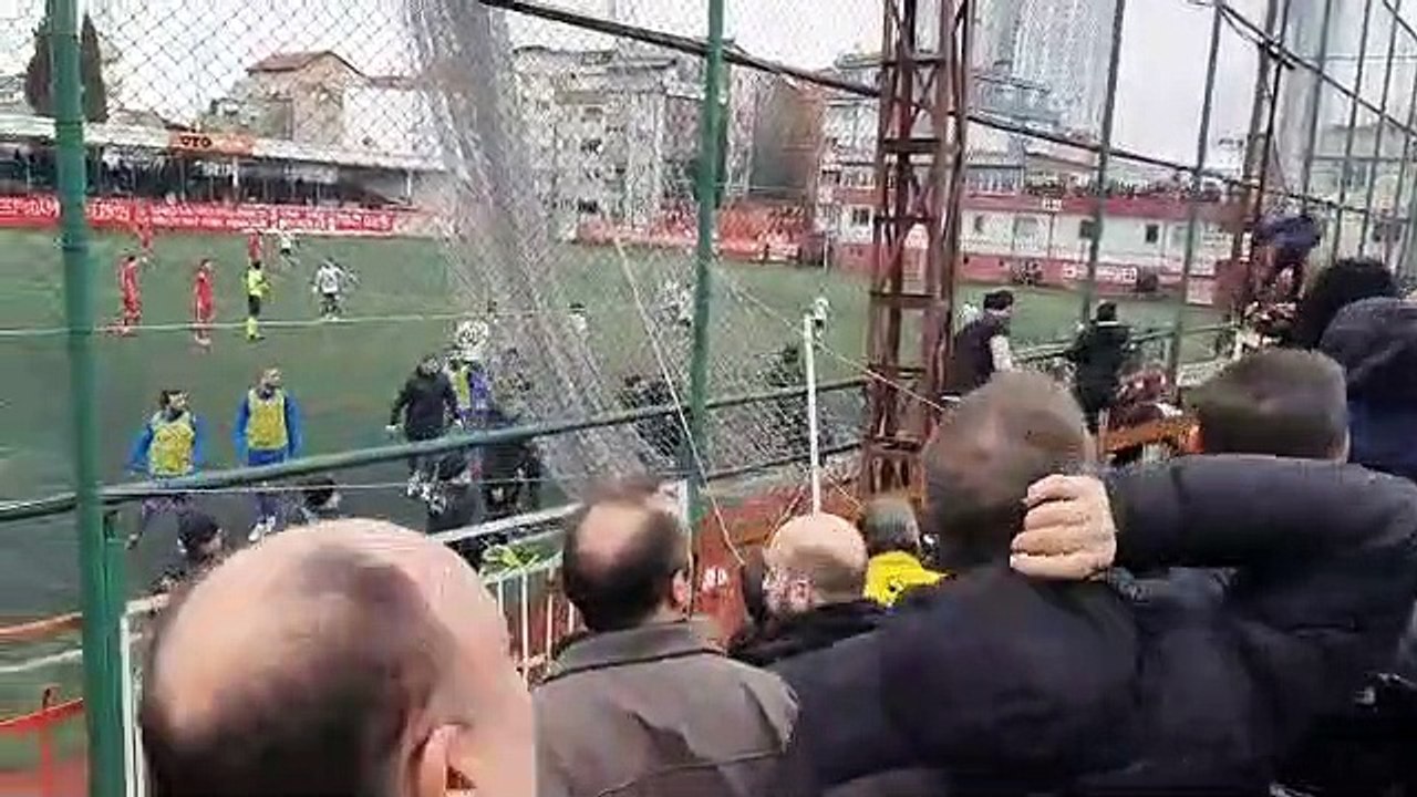 BAL gibi futbol! Gökten taş yağdı