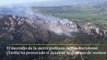 Siete aeronaves combaten el incendio forestal de Tarifa (Cádiz)