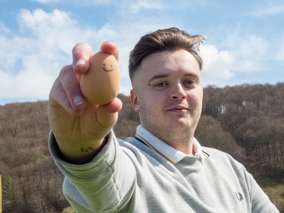 Egg rolling