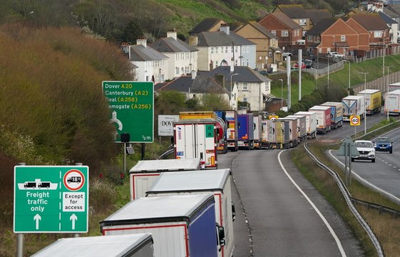 Port of Dover: Hundreds of motorists stuck in queues at start of Easter holidays