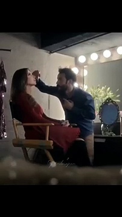 When I look behind me_ I see a little girl dancing _ singing on your songs. She couldn_t understand all the meaning but she didn_t care...she was happy__She could stay hours _ hours watching your music videos on TV_ each time it was like if (