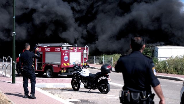 ما وراء الخبر- هل يقود القصف الصاروخي من لبنان على إسرائيل إلى حرب بالمنطقة؟