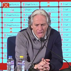 Jorge Jesus, gördüğü kırmızı kartları anlattı!