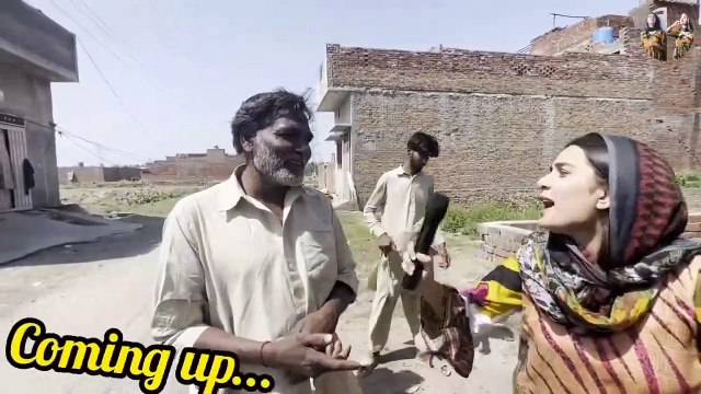 INDIA SE AYA ATAA PAKISTANI AWAM KA LIYE—POOR PEOPLE REACT ON 25KG INDIAN FLOOR—PAK THANKS TO INDIA