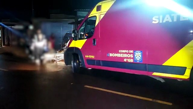 Homem tropeça, cai na calçada e sofre contusão no crânio no 14 de Novembro