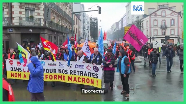 А отказался ли Макрон от президентской пенсии, как обещал?