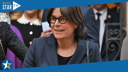 Stéphanie de Monaco grand-mère radieuse : 1ère apparition, loin de sa petite-fille, auprès de Charlo