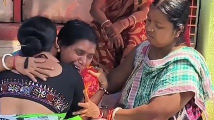 উঃ২৪পঃ বুকে ফাটা কান্না মায়ের ! এই খবর আসতেই কান্নায় ভেঙে পড়েছে সকলেই