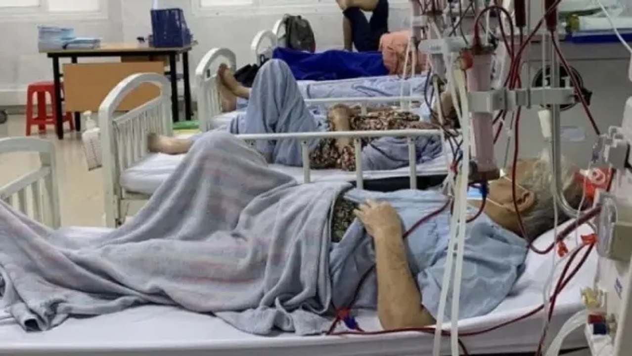 Bệnh viện ở TPHCM quá tải bệnh nhân chạy thận