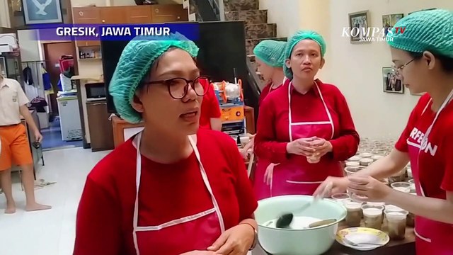 Potret Indahnya Merajut Toleransi Lewat Berbagi Takjil yang Dilakukan Umat Nasrani di Gresik