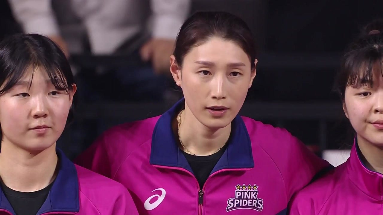 패배에도 빛난 '배구 여제' 김연경..."현역 연장 고민" / YTN