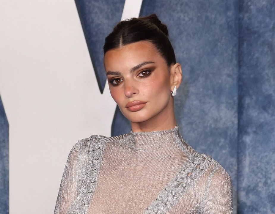 Emily Ratajkowski sur sa vie amoureuse : « Parfois, les choses arrivent tout simplement »