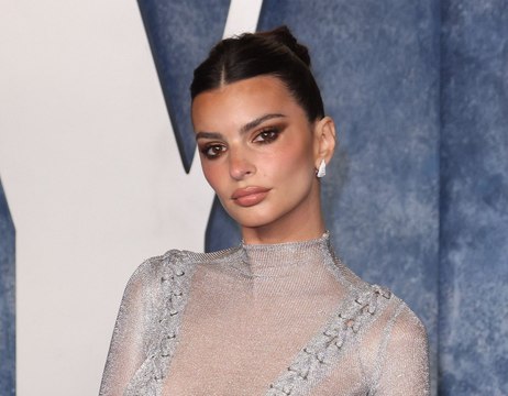 Emily Ratajkowski sur sa vie amoureuse : « Parfois, les choses arrivent tout simplement »