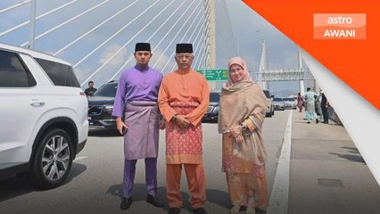 Agong, Raja Permaisuri bergambar di jambatan kedua P.Pinang