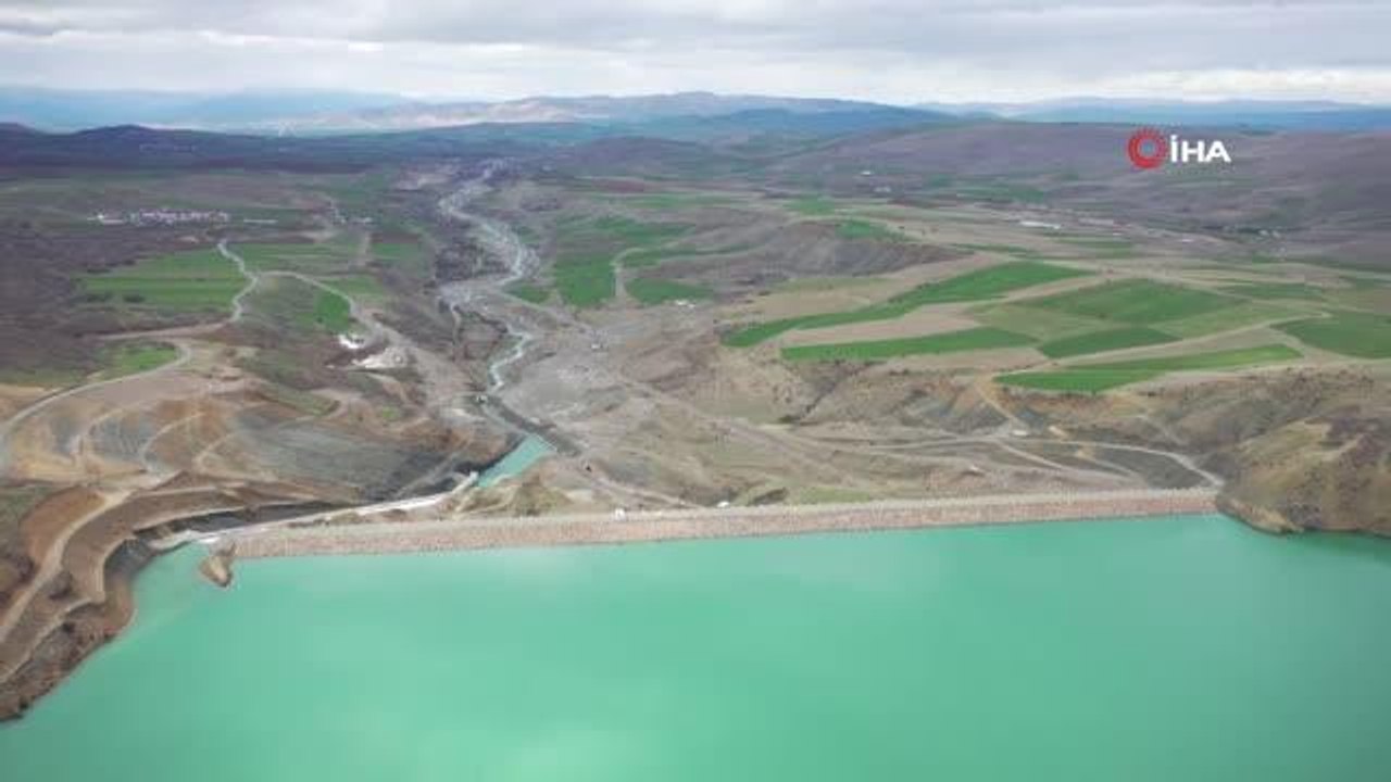 Tam doluluğa ulaşan Kanatlı Barajı tarım arazilerine can suyu olacak