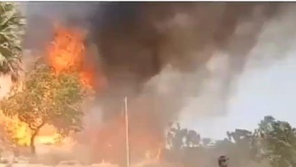 वैशाली: अग्नि देवता के विकराल रूप से 50 घरों में लगी भीषण आग, लाखों की हुई नुकसान