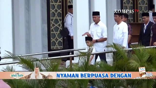 Presiden Joko Widodo dan Ganjar Pranowo Shalat Jumat di Masjid Syeikh Zayed Solo