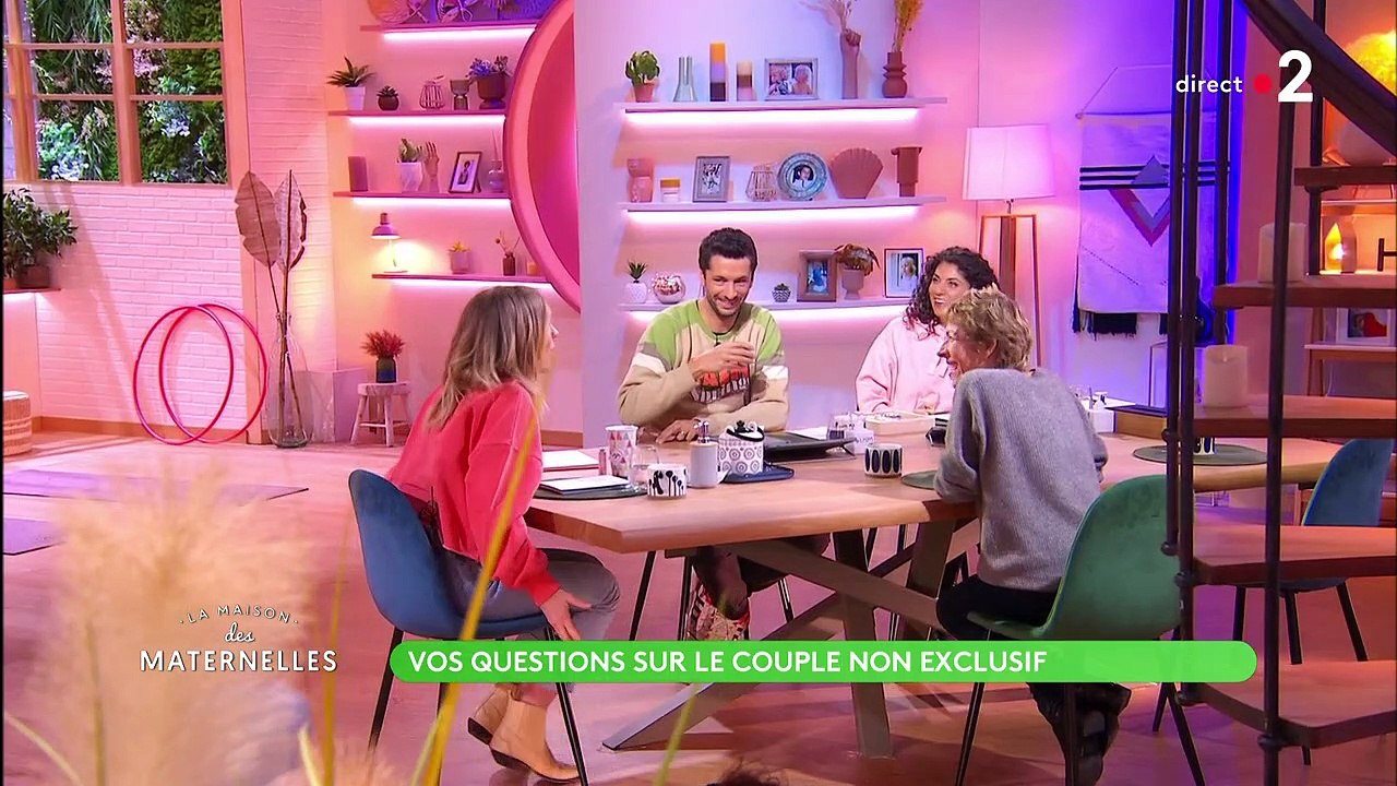 Agathe Lecaron révèle avoir fait un rêve érotique sur Bruno Guillon dans "La Maison des Maternelles" sur France 2