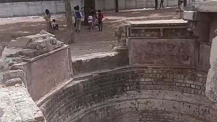 अशोकनगर: जिला मुख्यालय पर खुले पड़े कुआं बावड़ी, लापरवाही से कभी भी हो सकता है बड़ा हादसा