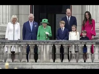 Le couronnement de Meghan et Harry exige « loin de la marque », disent les initiés du palais