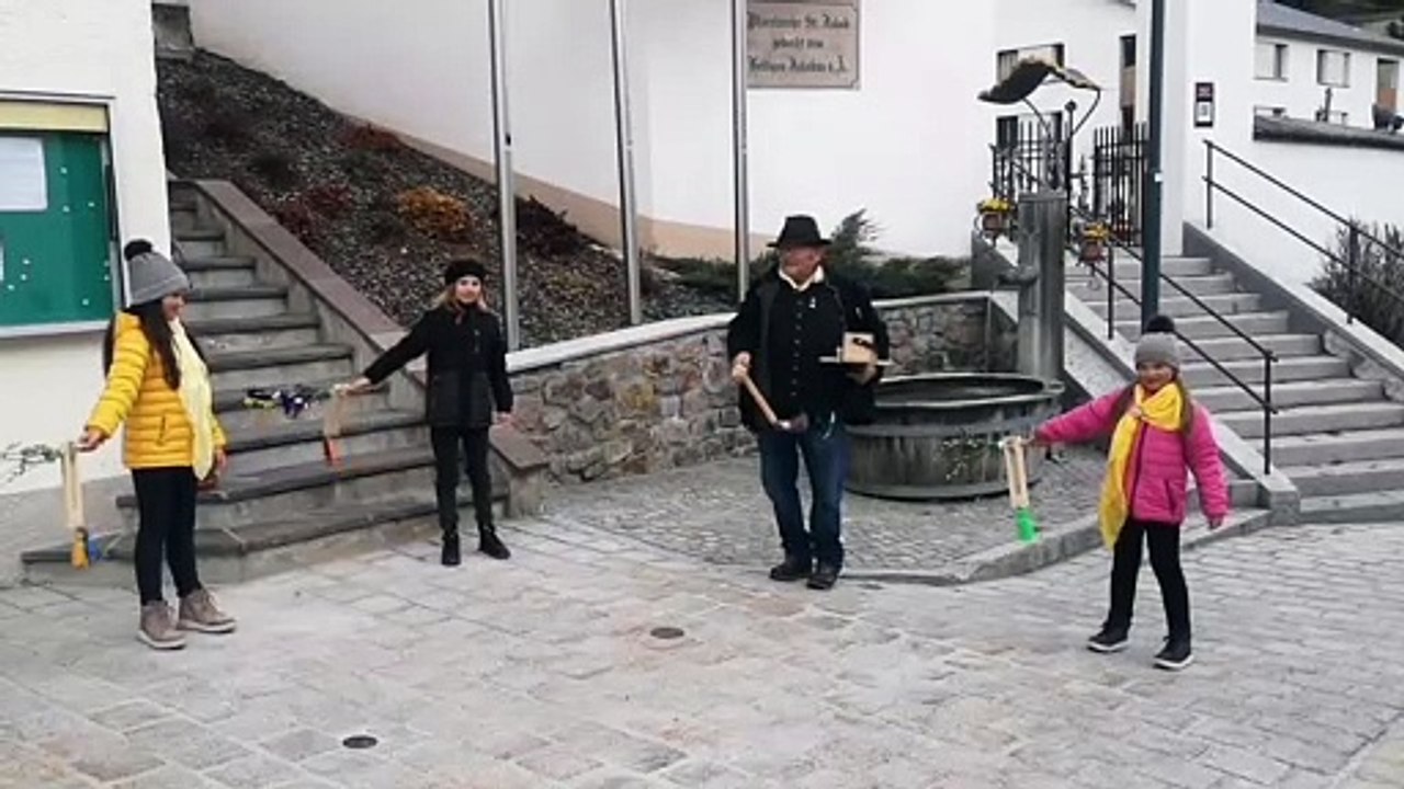 St. Anton ist Ratschen-Hauptstadt