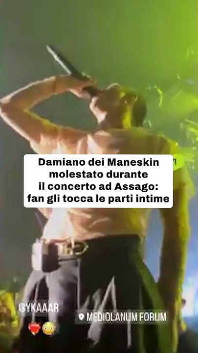 Damiano dei Maneskin palpeggiato a un concerto: il video della molestia