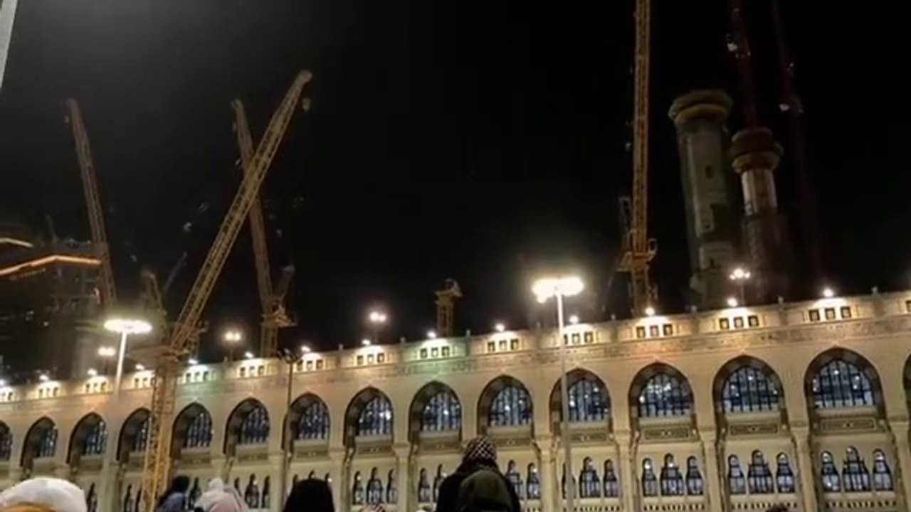 Beautiful Azan -= Beautiful Voice Azaan in Makkah