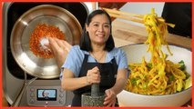 How A Thai Chef Makes Khao Soi, Northern Thailand’s Iconic Curry Noodles