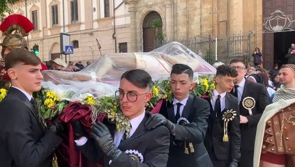 Albergheria, alla processione si urla il «no» alla droga