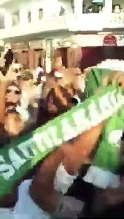 EMIR OF QATAR DONS FLAG OF SAUDI ARABIA AFTER SAUDIA WIN