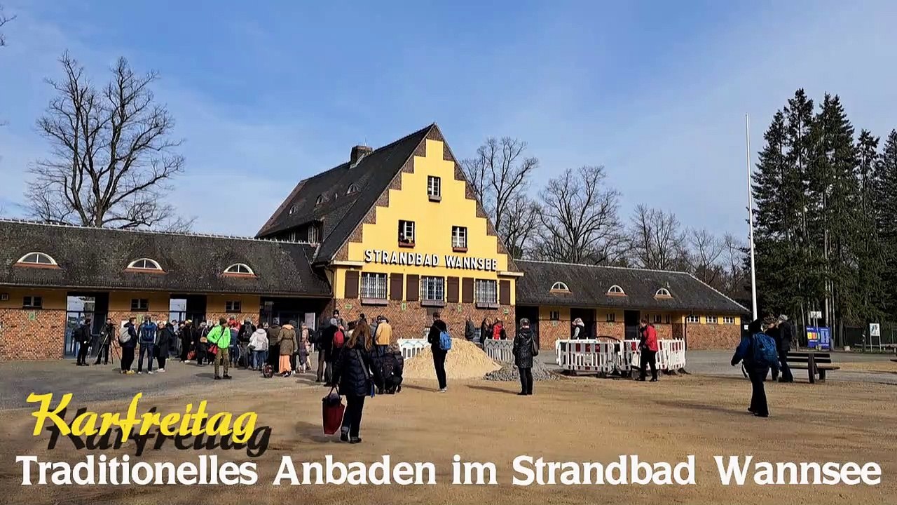 Traditionelles Anbaden im Strandbad Wannsee