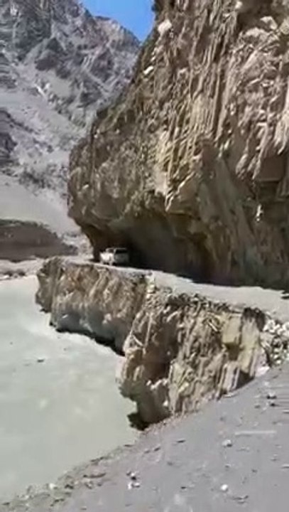 skardu dengrose roads