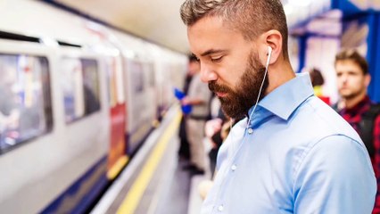 How Earbuds can Damage Ears and Hearing Ability