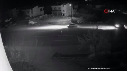 Manevra yapan otomobil vinç ile birbirine girdi